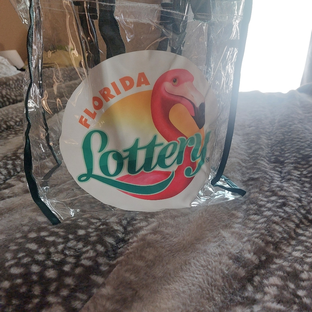 Lottery bag size: Medium Color: Green